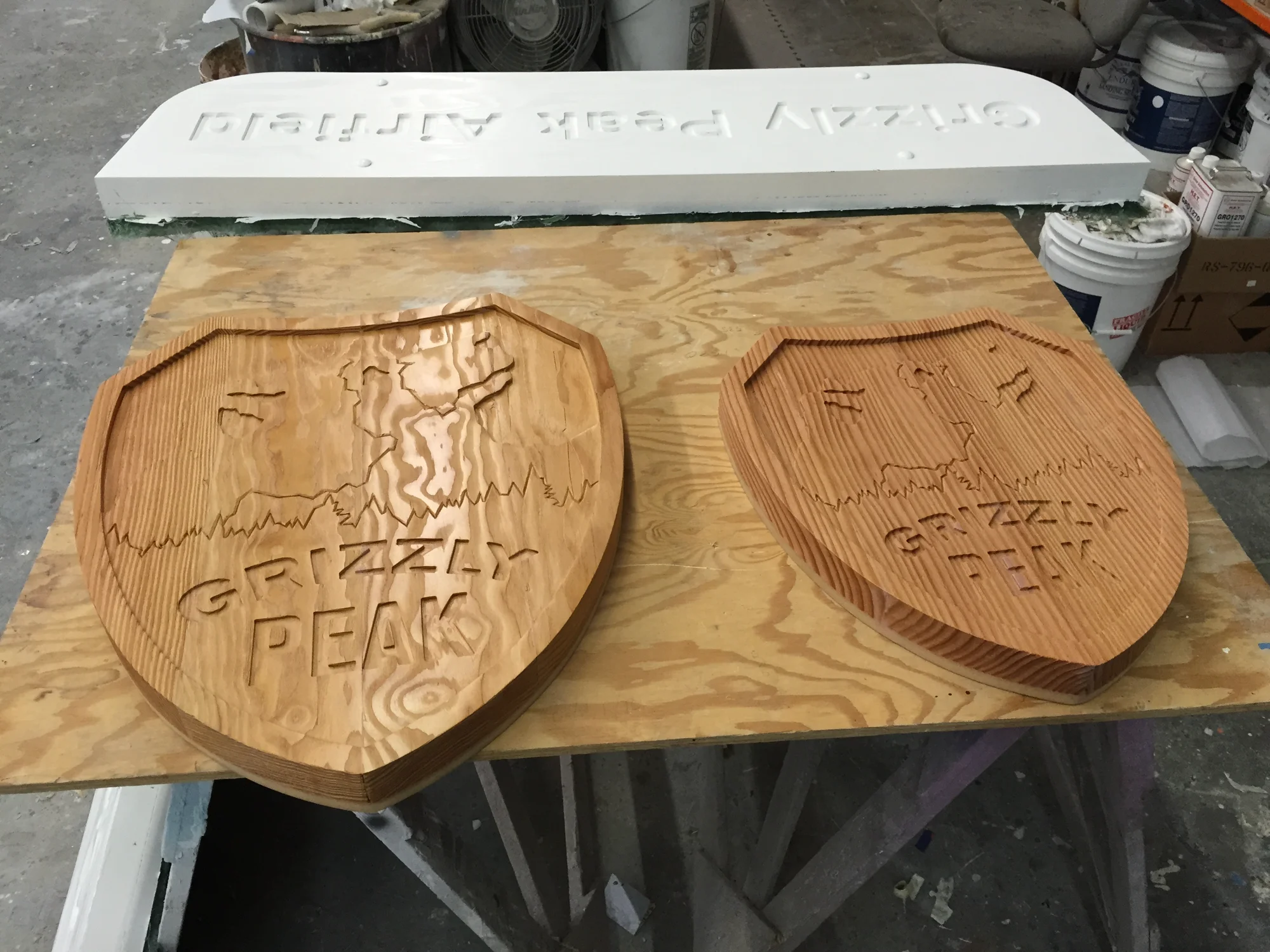 Disneyland Signs & Lanterns